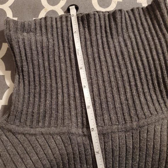 Chaps Ralph Lauren Turtleneck - Picture 6 of 9